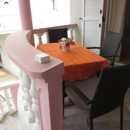 公寓 Gardenia Pakoštane