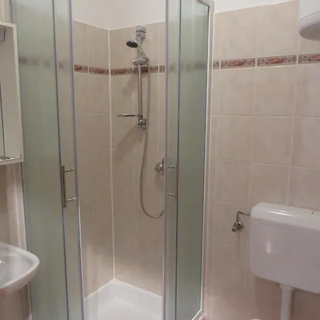 Gardenia Apartment Pakostane