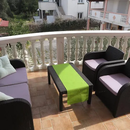 Gardenia Apartment Pakostane