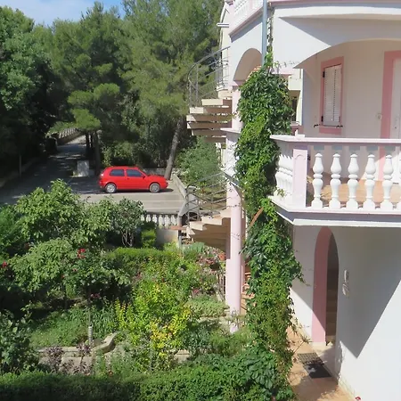 Gardenia Apartment Pakostane